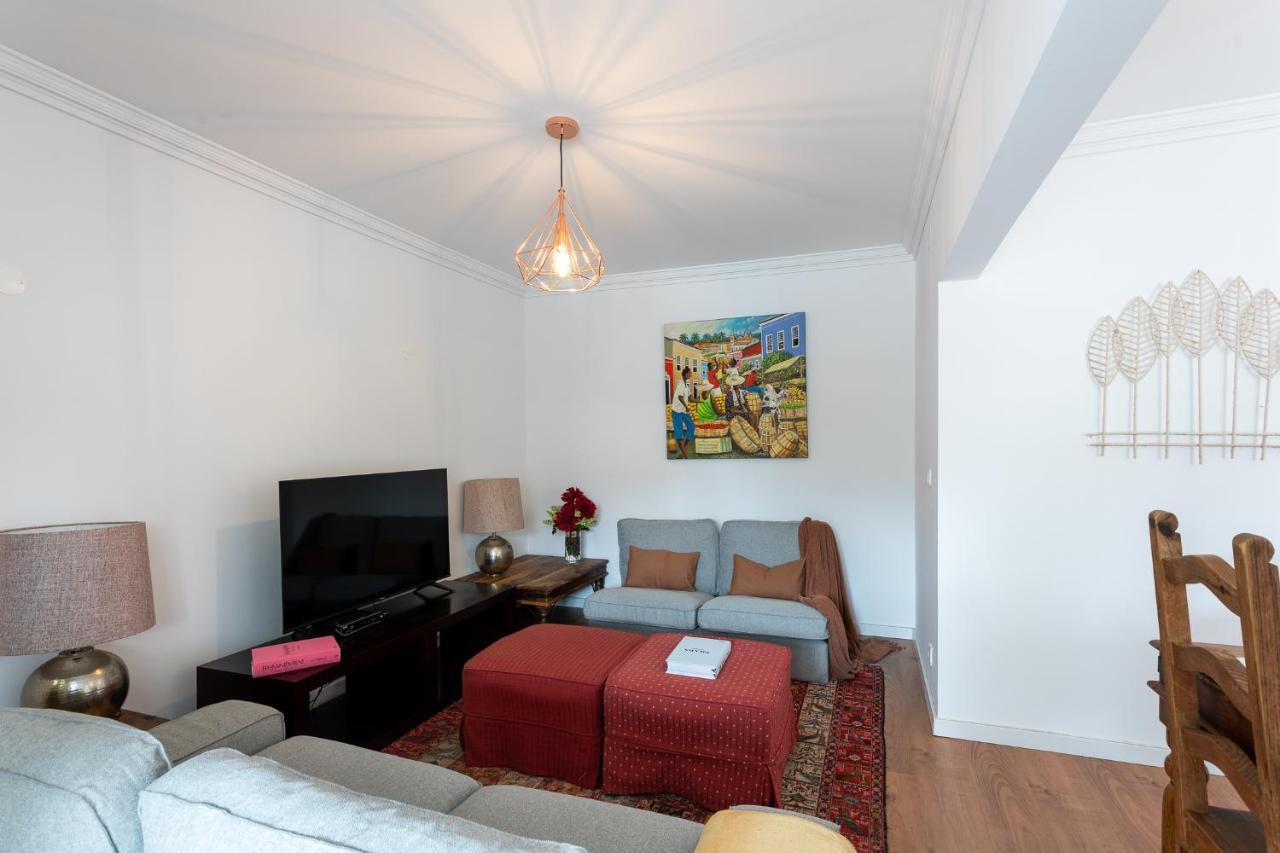 Av Sintra Mhouse Lease